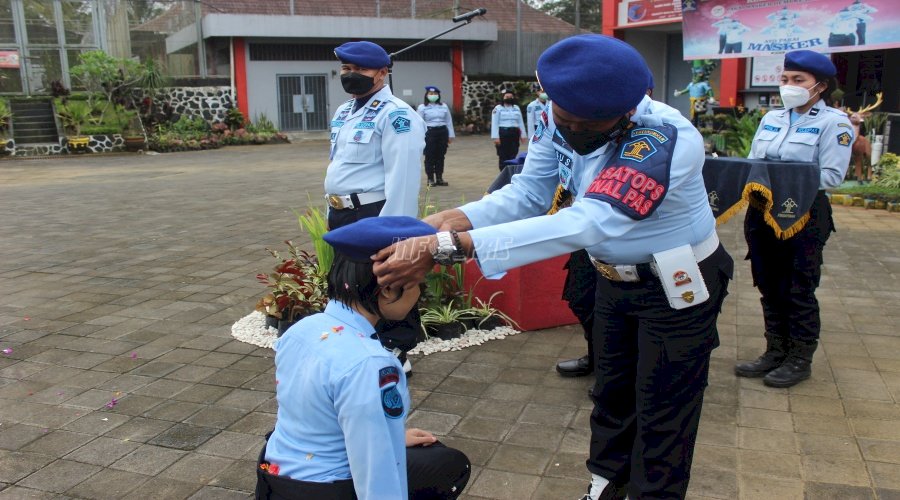 Akhiri Status CPNS, 11 Tunas Pengayoman LPN Bangli Jalani Tradisi Pembaretan