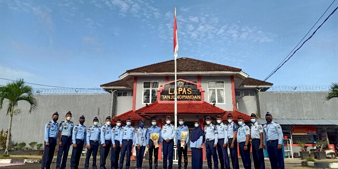 2 Petugas Resmi Bergabung dalam Keluarga Besar Lapas Tanjungpandan