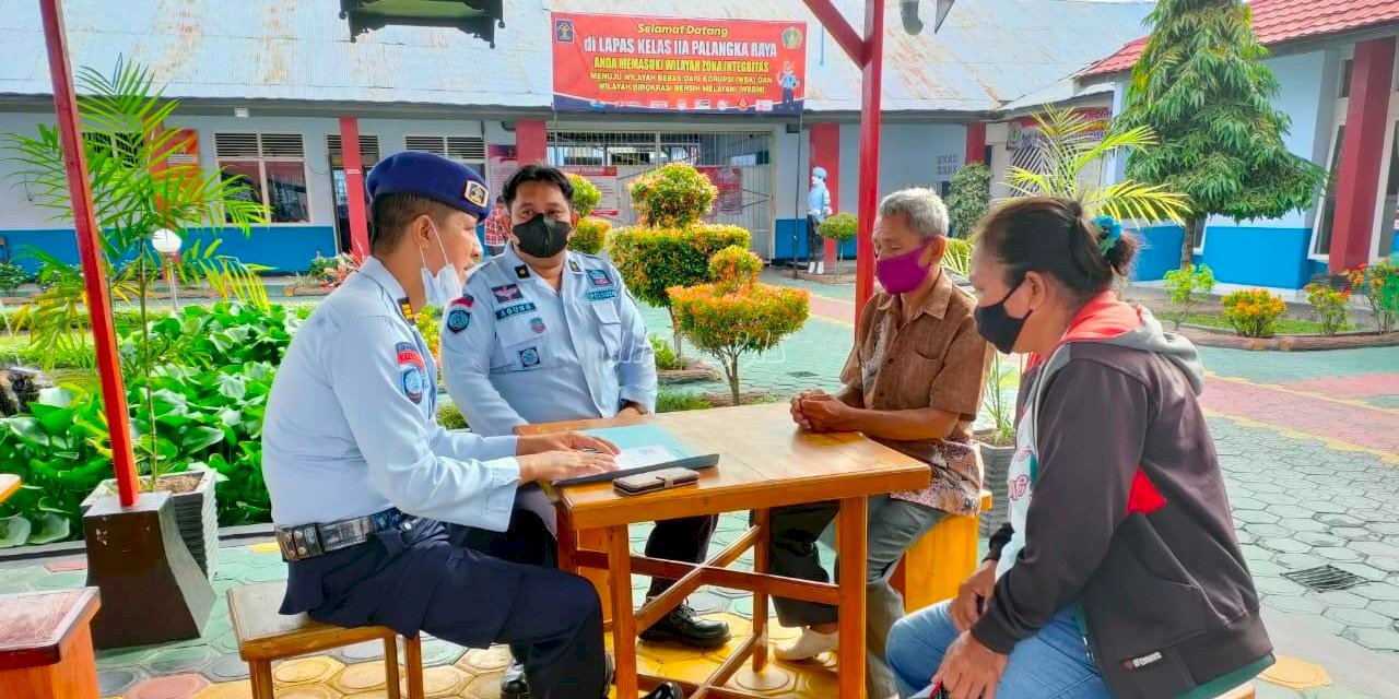 Konsultasi PB, Seksi Binadik Lapas Palangka Raya Berikan Pelayanan Prima kepada Keluarga WBP