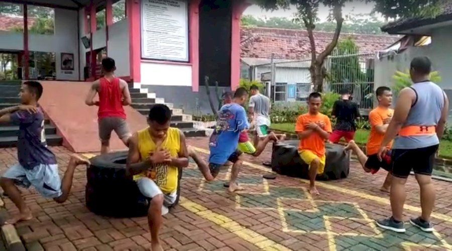 Target Ikuti Perlombaan, Kalapas Batang Intensif Latih Atlet Angkat Berat WBP
