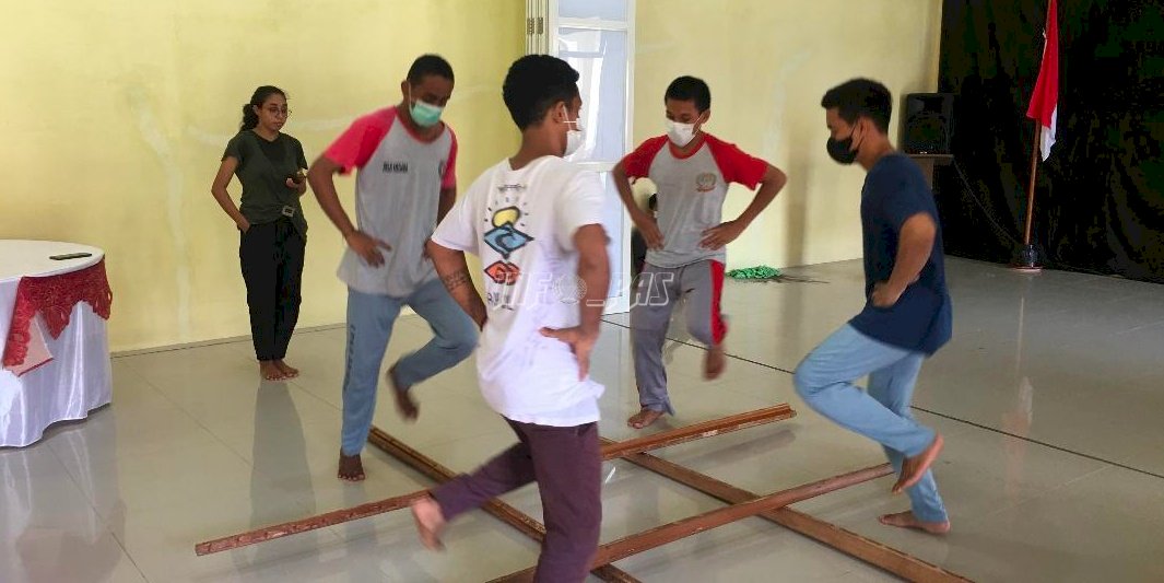 Anak LPKA Ambon Lincah Berlatih Tarian Saureka Reka