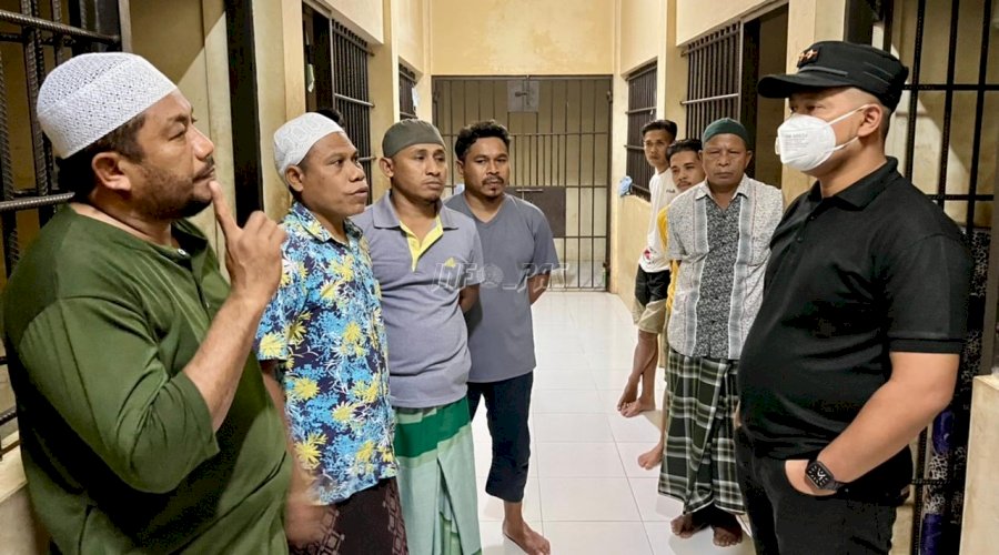 Karutan Masohi Sapa Langsung Tahanan di Polres dan Polsek