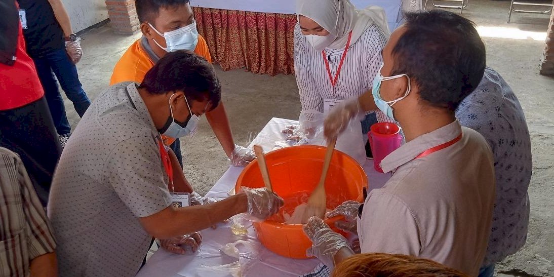 20 Klien Bapas Kediri Mahir Produksi Sampo Kendaraan