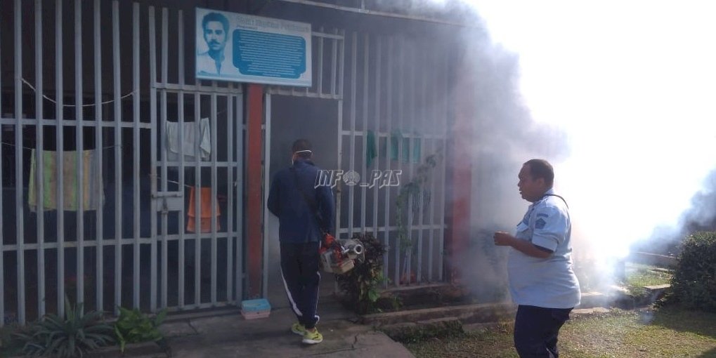 Cegah DBD, Lapas Tanjungpandan Fogging Blok Hunian