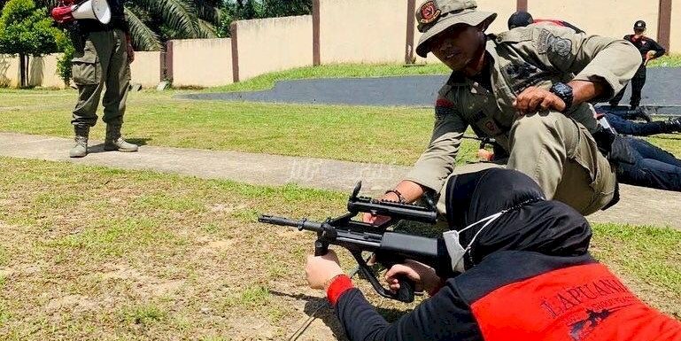 Asah Kemampuan, Petugas LPP Jambi Latihan Menembak