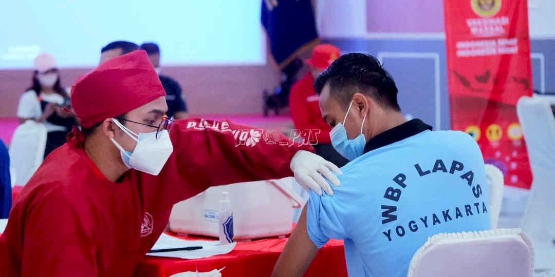 Semarak Hari Bakti Pemasyarakatan, Lapas Yogyakarta Sukses Vaksinasi Booster WBP