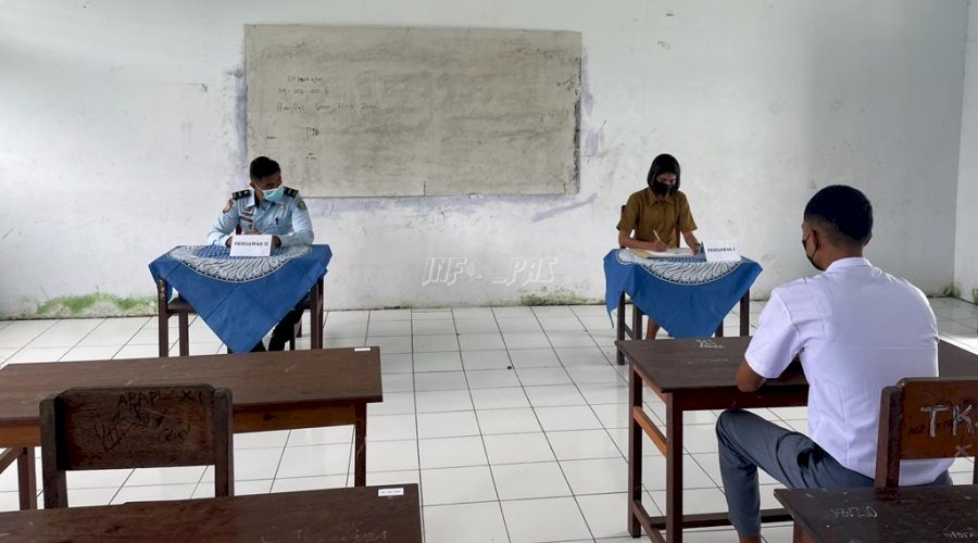 Petugas Lapas Dobo Dampingi UAS Anak di SMK Jeljakaka