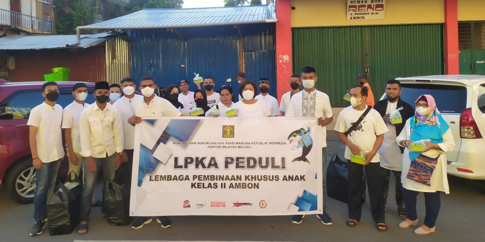 Peduli Sesama, LPKA Ambon Berbagi Takjil Gratis