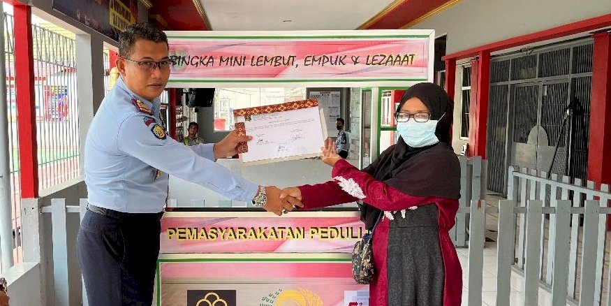 Peduli UMKM, Rutan Tanjung Redeb Sumbangkan Gerobak