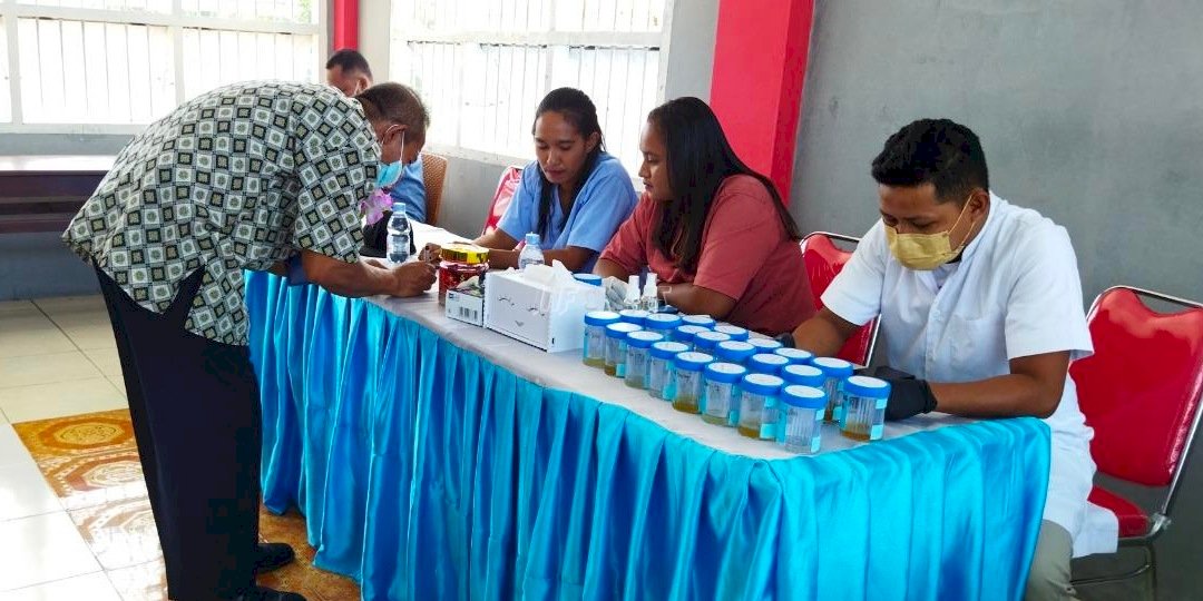 Sukseskan P4GN, Lapas Wonreli Gandeng Puskesmas Gelar Tes Urine dan Sosialisasi