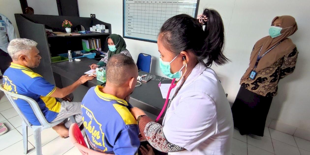 Antisipasi TB Paru, WBP Rutan Masohi Skrining Kesehatan