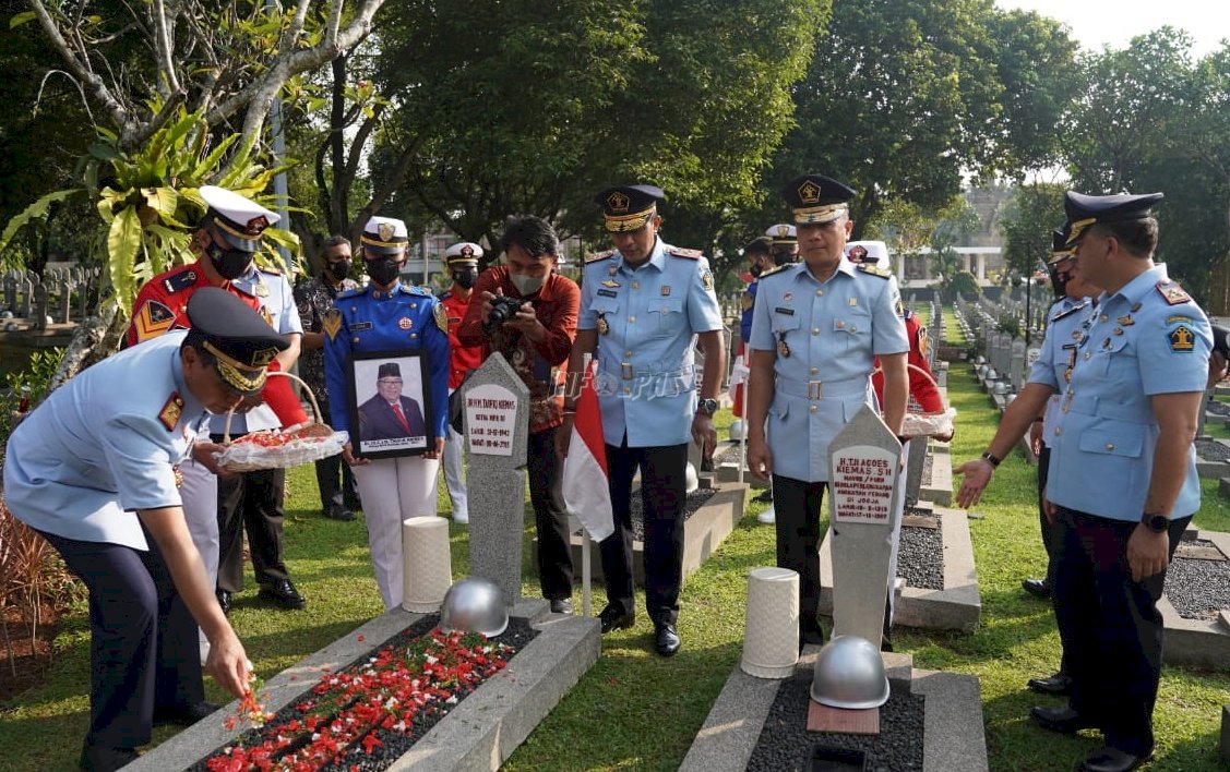 Ziarah & Tabur Bunga di TMP, Wujud Penghormatan Pemasyarakatan Kepada Para Pahlawan