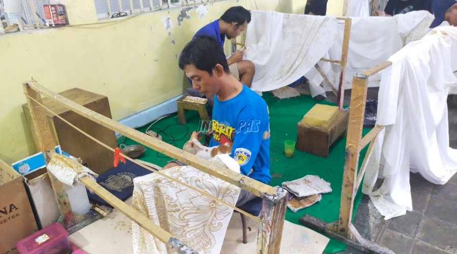 WBP Lapas Semarang Buat Batik Tulis Ciri Khas Tersendiri