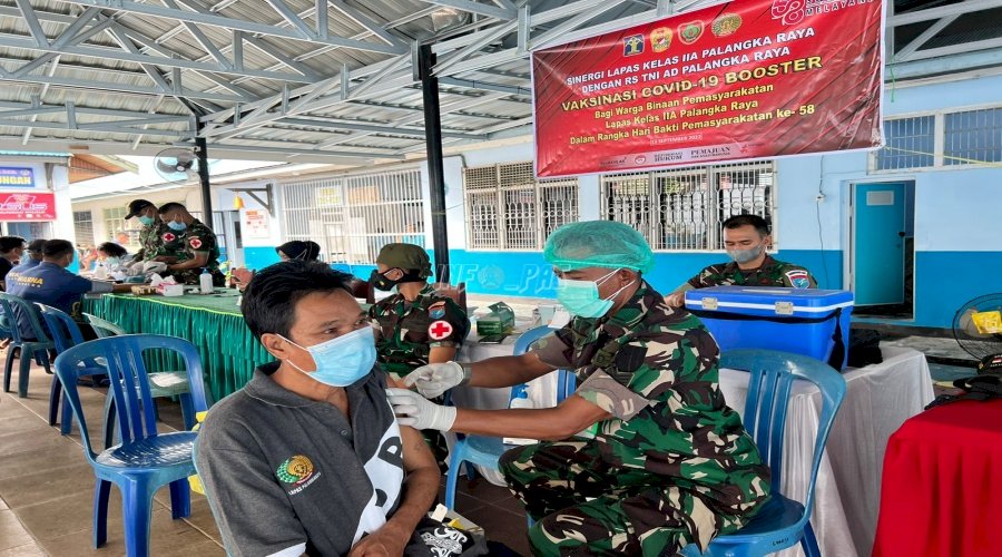 Gandeng RS TNI AD, Lapas Palangka Raya Kembali Gelar Vaksinasi COVID-19