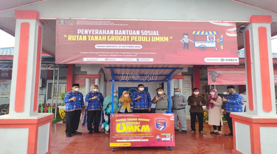 Rutan Tanah Grogot Kembali Bagikan Gerobak Siap Pakai kepada Masyarakat