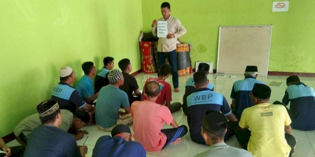 WBP Buta Aksara Rutan Sinjai Diajar Baca Tulis