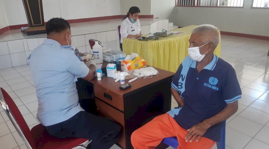 Posyandu Lansia, Bukti Rutan Ambon Peduli Kesehatan WBP