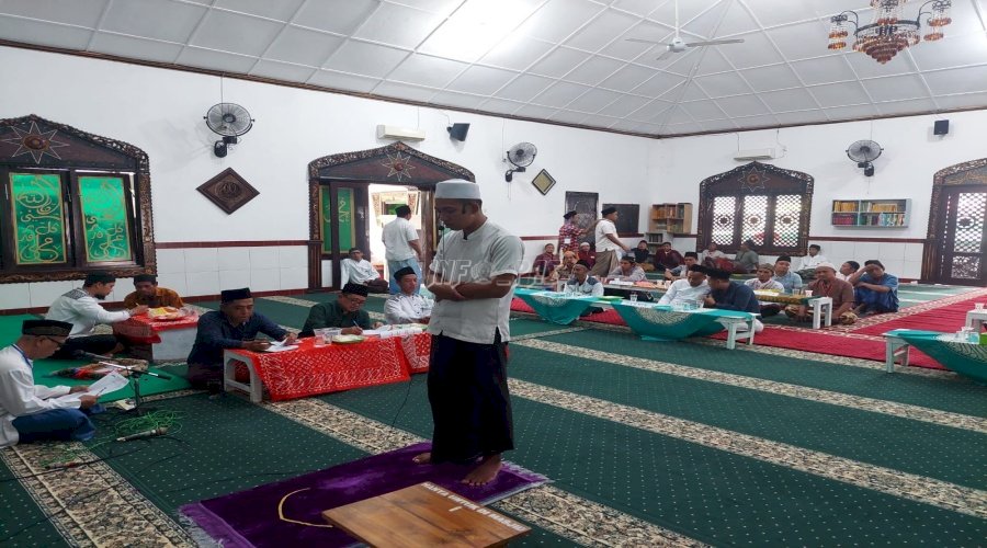 Sambut Isra Mikraj, Narapidana Lapas Semarang Ikuti Lomba Praktik Salat Subuh