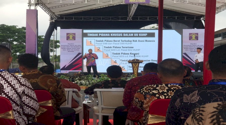Kalapas dan Jajaran Lapas Semarang Ikuti Sosialisasi KUHP Terbaru