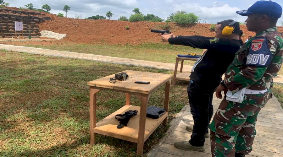 Jajaran Lapas Narkotika Karang Intan Asah Keterampilan Menembak 