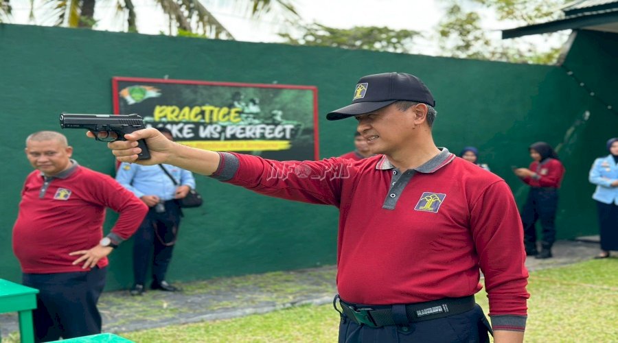 Latihan Menembak Tingkatkan Kemampuan Petugas Lapas Palangka Raya 