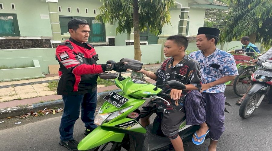 Lapas Narkotika Pamekasan Bagikan Takjil bagi Masyarakat