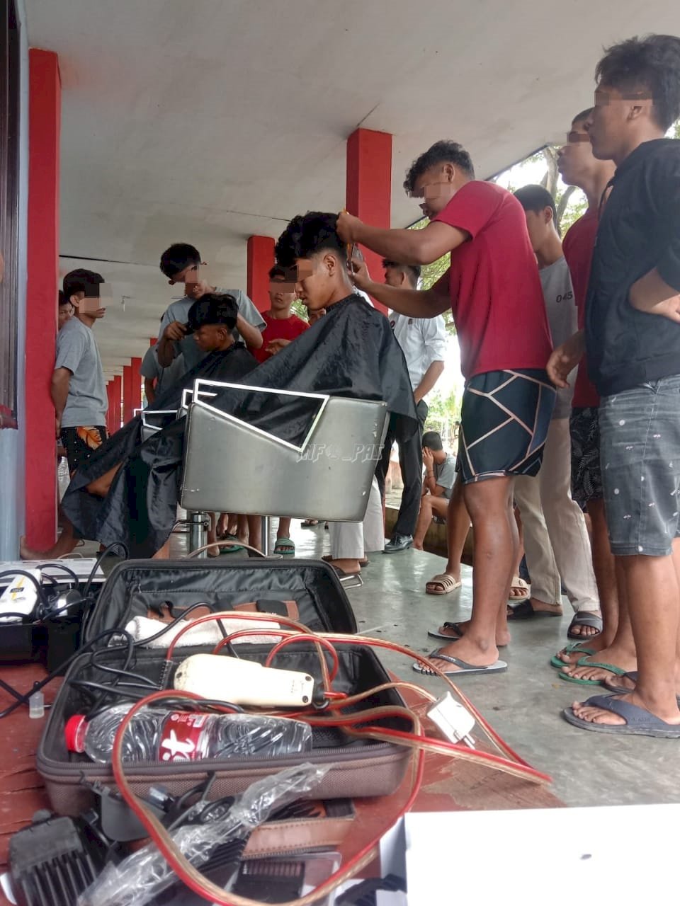 Anak Binaan LPKA Medan Peserta Pelatihan Barbershop Buka Layanan Pangkas Rambut Gratis