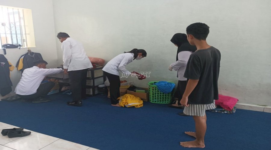 Kadivpas Babel Pimpin Langsung Penggeledahan Blok Hunian dan Tes Urine di LPKA Pangkalpinang