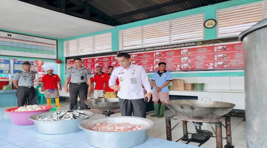 Dapur dan Klinik Lapas Kupang Tuai Pujian Dirwatkeshab dan Dirkamtib