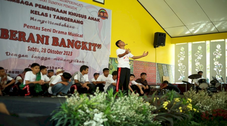 Peringati Sumpah Pemuda, Anak Binaan LPKA Tangerang Tampilkan Pentas Seni “Berani Bangkit”