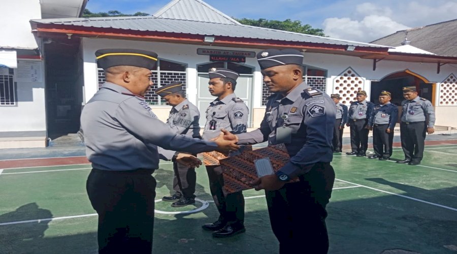 3 Petugas Rutan Bantaeng Raih Penghargaan Jelang Akhir Tahun 2023