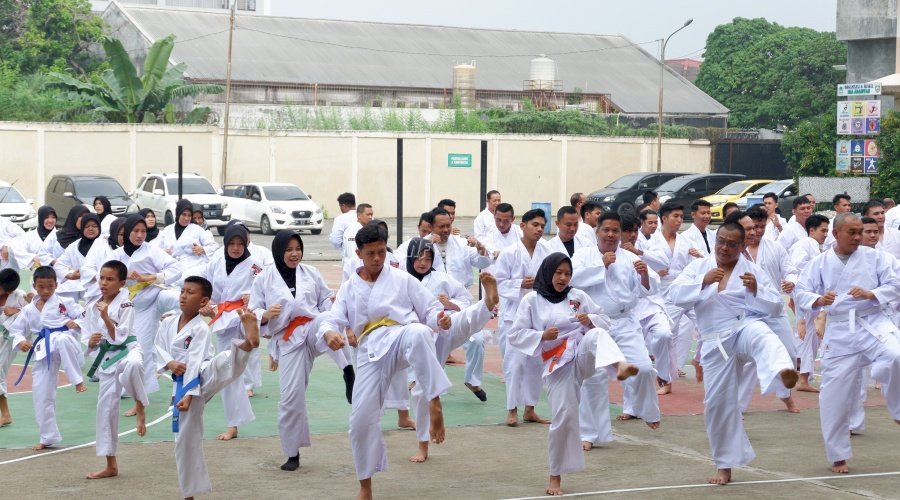 Puluhan Petugas Lapas Perempuan Palembang Ikuti UKT Kempo