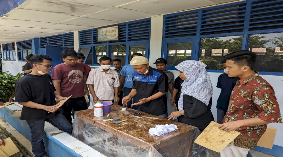 Latih Klien Permebelan, Griya Abhipraya Pandawa Gandeng Pokmas Lipas 