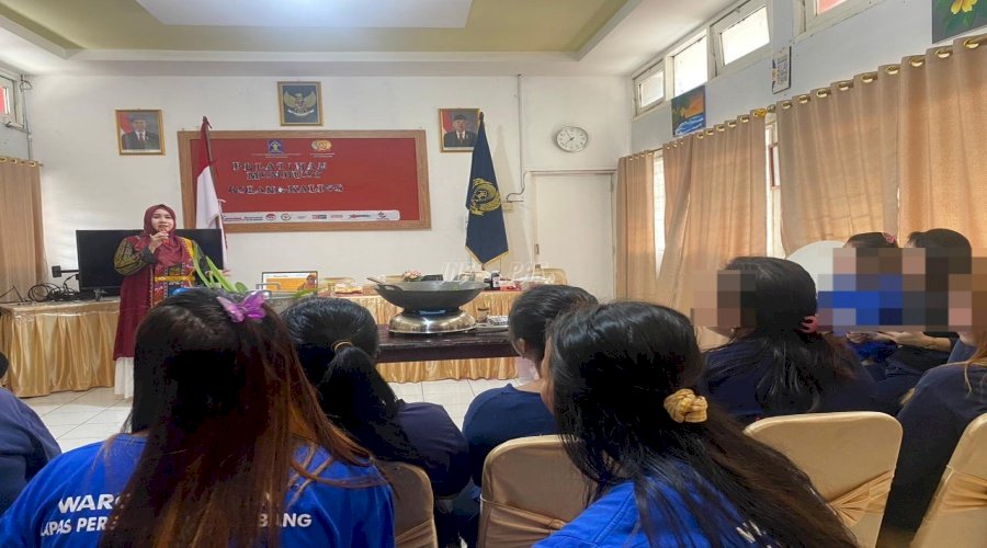  Warga Binaan Lapas Perempuan Palembang Belajar Kelas Wirausaha