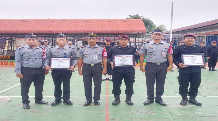 Tiga Petugas Lapas Labuhan Bilik Raih Penghargaan Petugas Teladan