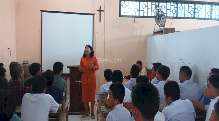 Anak Binaan LPKA Medan Beribadah Bersama Siswa SMP Santo Yoseph