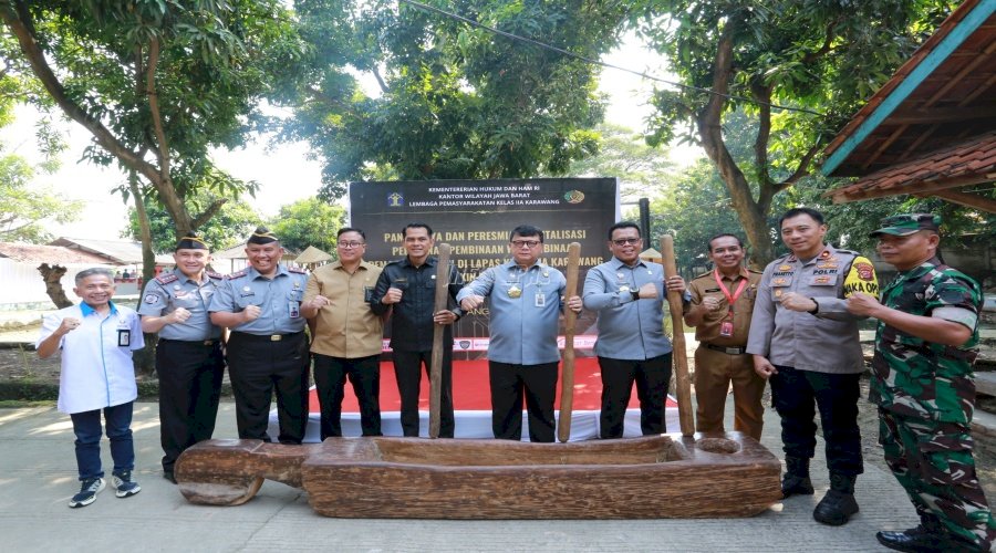 Plt. Dirjenpas Apresiasi Keberhasilan Lapas Karawang Panen 11,8 Ton Padi