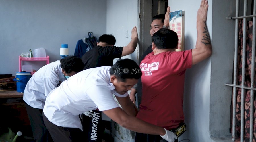 Cegah Gangguan Kamtib, Lapas Tabanan Gelar Penggeledahan dan Tes Urine Warga Binaan