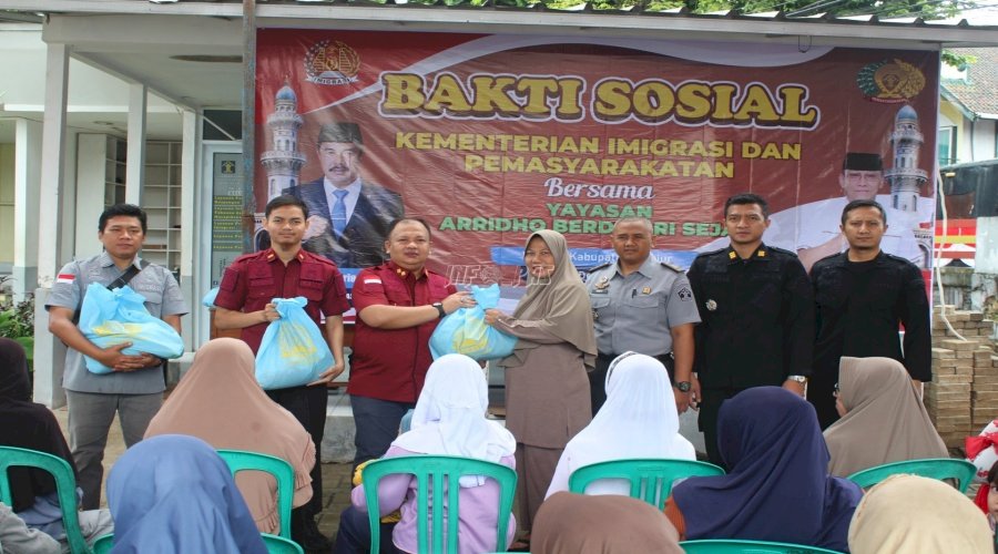 Kolaborasi dengan Kanim dan Polres Cianjur, Lapas Cianjur Gelar Bakti Sosial