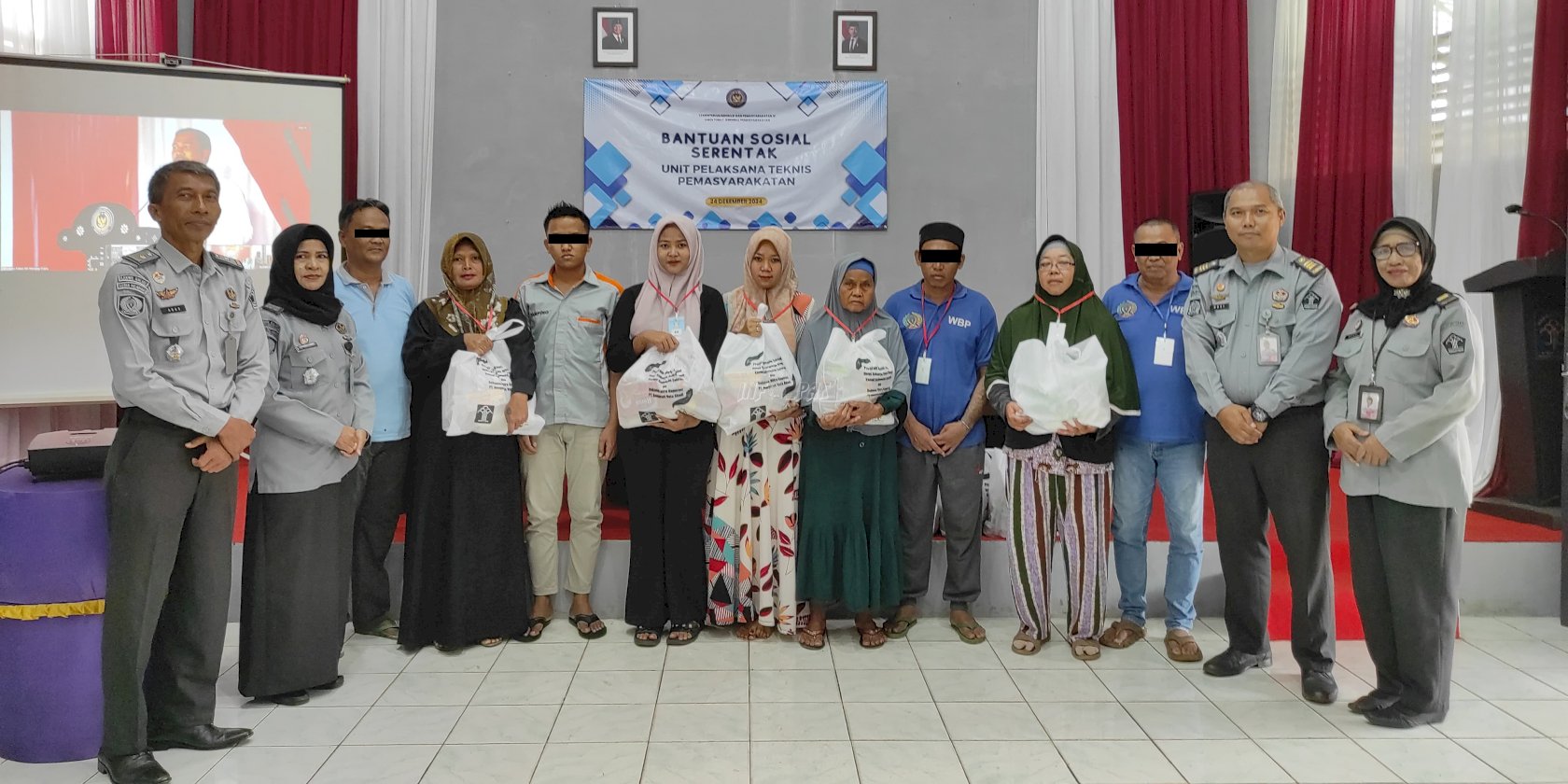 Rutan Pelaihari Serahkan Paket Sembako kepada Keluarga Warga Binaan