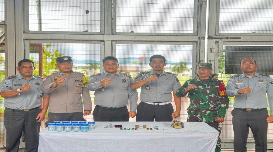 Berantas Halinar, Lapas Banjarbaru Gencar Razia Kamar Warga Binaan Bersama APH