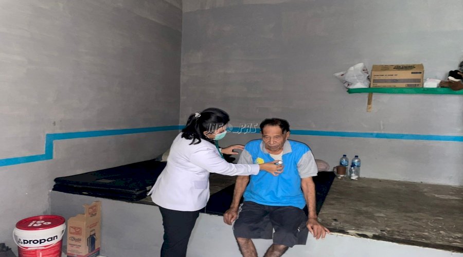 Pastikan Kesehatan Warga Binaan, Rutan Ambon Berikan Layanan Kesehatan Cell to Cell