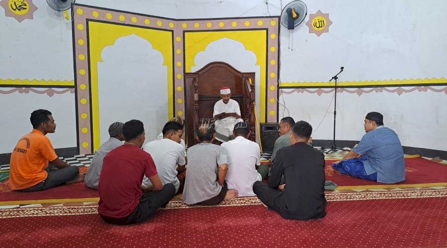 Tingkatkan Semangat Beribadah Warga Binaan, Lapas Bandanaira Adakan Kajian Kitab Fadhillah Amal