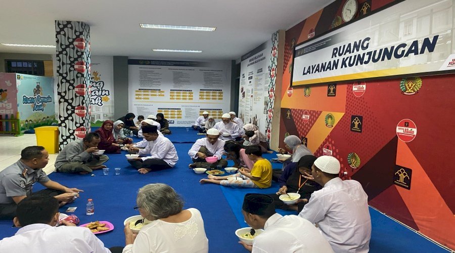 Warga Binaan dan Keluarga Bersatu dalam Nuansa Ramadan pada Buka Puasa Bersama di Lapas Pemuda Madiun