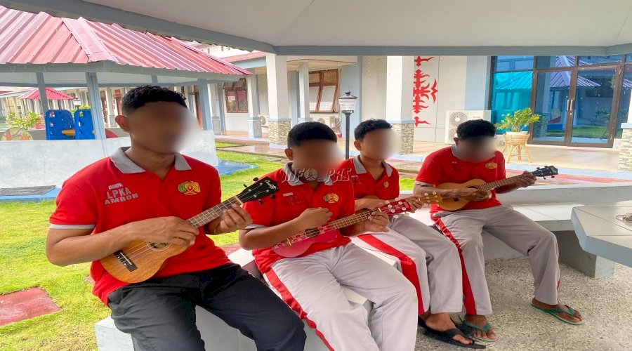 LPKA Ambon Kembangkan Minat dan Bakat Anak Binaan dengan Keterampilan Jukulele