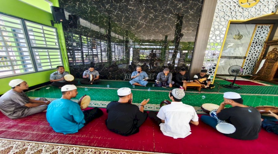 Latihan Maulid Habsy Tanamkan Nilai Keagamaan Warga Binaan Lapas Narkotika Karang Intan