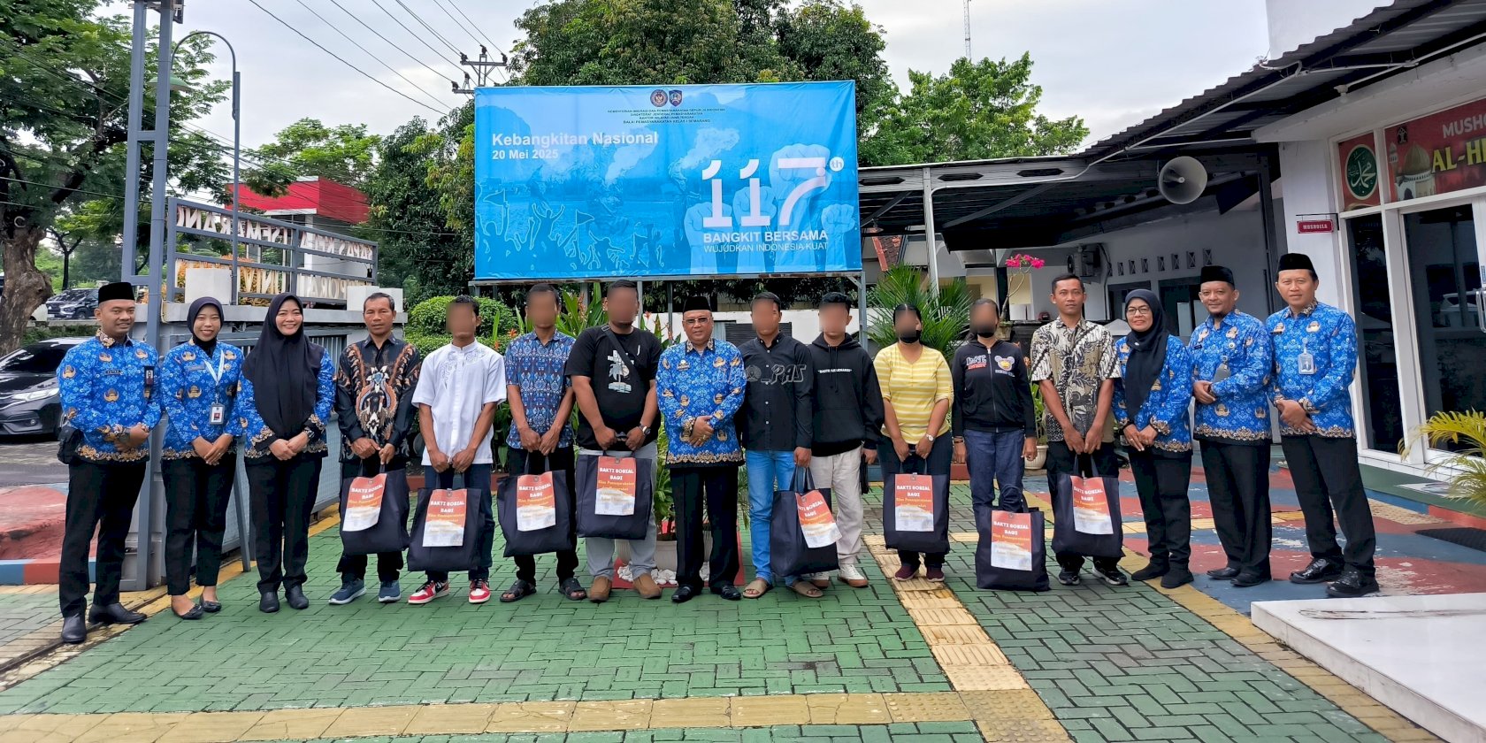 Bapas Semarang Kembali Salurkan Bansos bagi Klien dan Masyarakat
