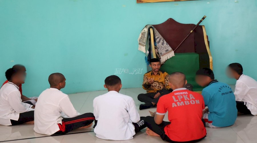 LPKA Ambon Bina Kepribadian Anak Binaan dengan Ceramah dan Diskusi Agama