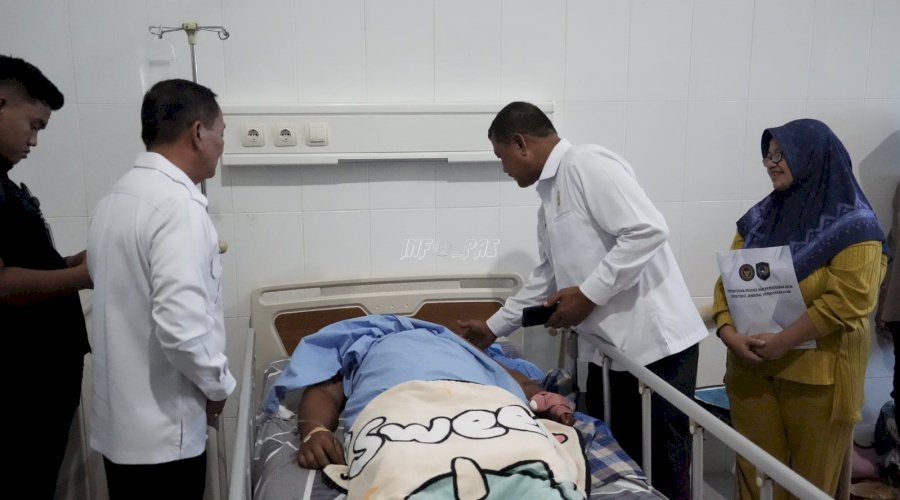 Tiba di Nabire, Dirjenpas Langsung Jenguk Petugas Lapas yang Terluka