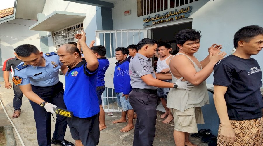 Lapas Sekayu Gelar Razia Mendadak di Blok Hunian Warga Binaan